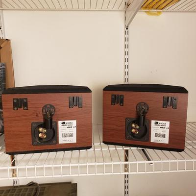 Pair of Axiom QS8 v2 Wall Mount Surround Sound Speakers w/ Stands (B4-KD)