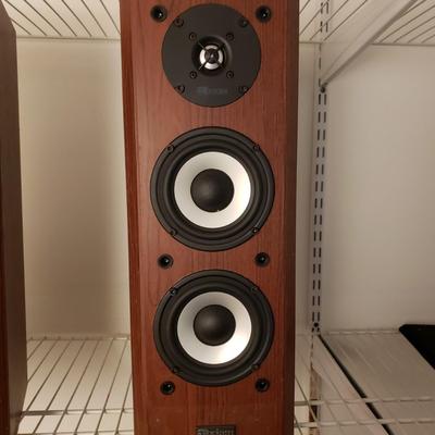Pair of Axiom Bookshelf Speakers M22v2 (B4-KD)