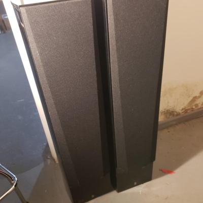 Pair of Yamaha NS-777 Floor Standing Speakers (B4-KD)