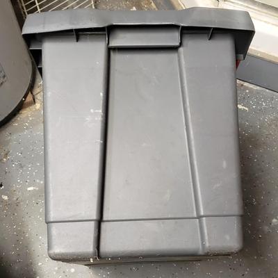 Five Storage Containers (B4-KD)