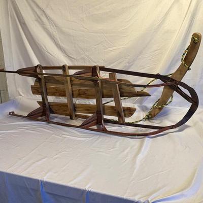 Christmas Decor & Old-fashioned Royal Racer Sled (B2-ES)