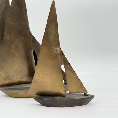 LOT 2L: Enesco 3-Piece Brass Sailboat Statue Set