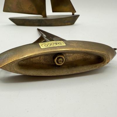 LOT 2L: Enesco 3-Piece Brass Sailboat Statue Set
