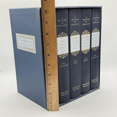 LOT 3L: 1997 Folio Society History of England 5-Book Box Set