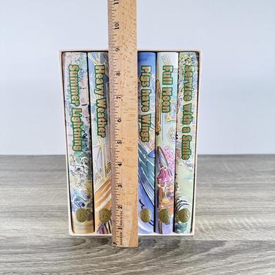 LOT 7L: 2004 Folio Society P. G. Wodehouse Best of Blandings 5-Book Box Set Illustrated by Paul Cox