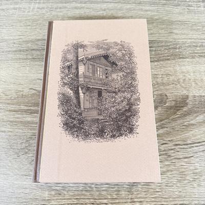 LOT 8L: Folio Society Books - 2007 Blackmailers Don't Shoot by Raymond Chandler, 2010 Dickens in Europe & 2009 The Wit of Oscar...