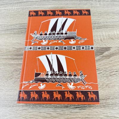 LOT 9L: Folio Society Books - 2006 Redcoats and Rebels by Christopher Hibbert, 2002 The Persian Wars by A. R. Burn & 2015 Agincourt...