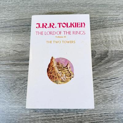 LOT 13L: 1971 Special Edition The Lord of the Rings by J. R. R. Tolkien Trilogy Book Box Set