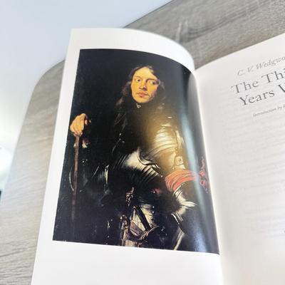 LOT 21L: Folio Society Books - 2010 The Thirty Years War by C. V. Wedgwood, 2011 The War of the Roses by Desmond Seward & 2009 The...