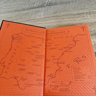 LOT 21L: Folio Society Books - 2010 The Thirty Years War by C. V. Wedgwood, 2011 The War of the Roses by Desmond Seward & 2009 The...