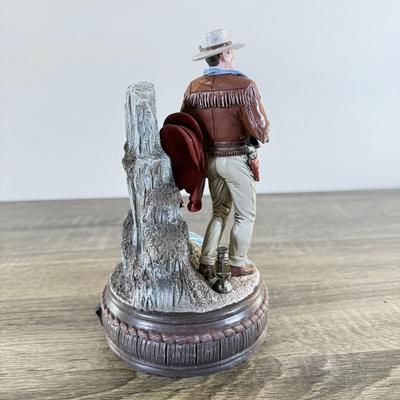 LOT 29L: Bradford Exchange John Wayne: Silver Screen Legend Illuminated Figurines - 2018 "Bravery" No. 0408, 2023...