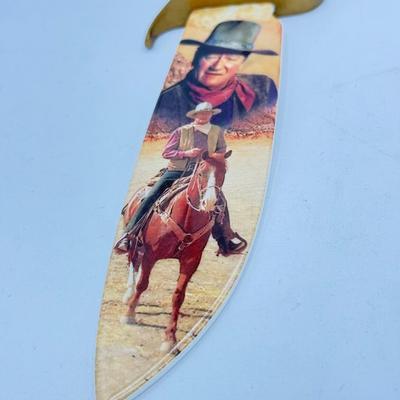 LOT 30L: Bradford Exchange John Wayne Knife Collection - 2006 "An American Legend" G1021, 2007 "Western Legend" A7795...