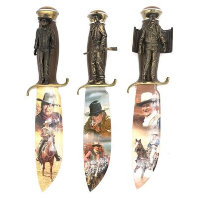LOT 30L: Bradford Exchange John Wayne Knife Collection - 2006 "An American Legend" G1021, 2007 "Western Legend" A7795...