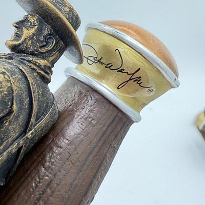 LOT 30L: Bradford Exchange John Wayne Knife Collection - 2006 "An American Legend" G1021, 2007 "Western Legend" A7795...