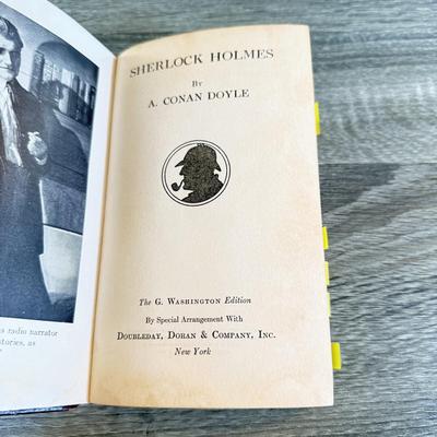 LOT 40L: 1932 Sherlock Holmes by Arthur Conan Doyle G. Washington Edition & NIP The New Annotated Sherlock Holmes (2 Volumes)