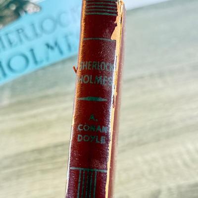 LOT 40L: 1932 Sherlock Holmes by Arthur Conan Doyle G. Washington Edition & NIP The New Annotated Sherlock Holmes (2 Volumes)