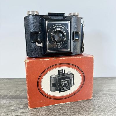 LOT 43L: Vintage Agfa Ansco PD16 Clipper Camera w/ Box & Instructions