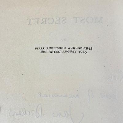 LOT 49L: Antique & Vintage Books - 1897 Quo Vadis by Henryk Sienkiewicz, 1881 Chapters in the History of Old S. Paul's, 1948...