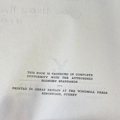 LOT 49L: Antique & Vintage Books - 1897 Quo Vadis by Henryk Sienkiewicz, 1881 Chapters in the History of Old S. Paul's, 1948...