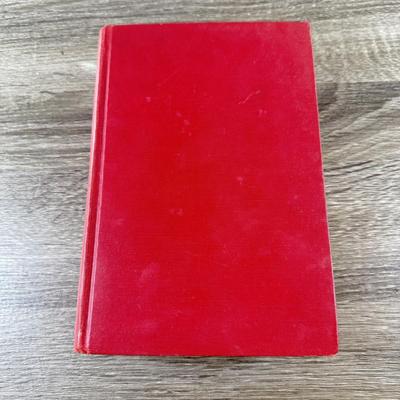 LOT 49L: Antique & Vintage Books - 1897 Quo Vadis by Henryk Sienkiewicz, 1881 Chapters in the History of Old S. Paul's, 1948...