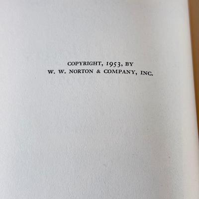 LOT 49L: Antique & Vintage Books - 1897 Quo Vadis by Henryk Sienkiewicz, 1881 Chapters in the History of Old S. Paul's, 1948...