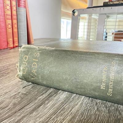 LOT 49L: Antique & Vintage Books - 1897 Quo Vadis by Henryk Sienkiewicz, 1881 Chapters in the History of Old S. Paul's, 1948...