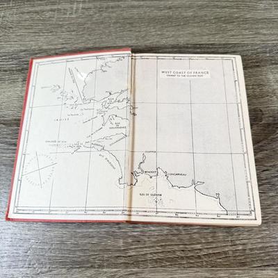 LOT 49L: Antique & Vintage Books - 1897 Quo Vadis by Henryk Sienkiewicz, 1881 Chapters in the History of Old S. Paul's, 1948...