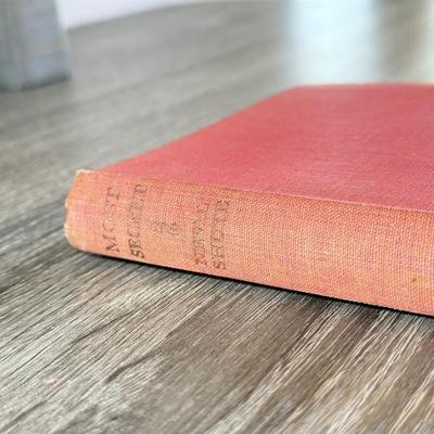 LOT 49L: Antique & Vintage Books - 1897 Quo Vadis by Henryk Sienkiewicz, 1881 Chapters in the History of Old S. Paul's, 1948...