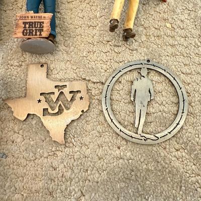 LOT 63M: Large Collection of John Wayne Christmas Tree Ornaments - 2011 Bradford Exchange Legend of John Wayne Ornament Collection...