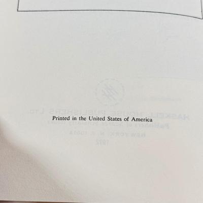 LOT 71L: Vintage Dickens Books - List in Description