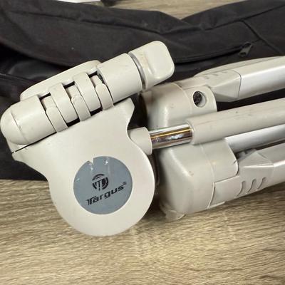 LOT 72M: Camera Tripods - Targus TGT-66TR & Vintage Pro Model 1400C