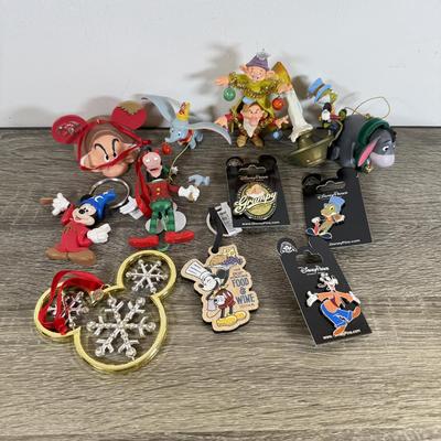 LOT 77M: Collection of Disney Trading Pins & Ornaments incl. Limited Edition Grumpy Ear Hat by Artist Derrick Lirette #1138/6500,...