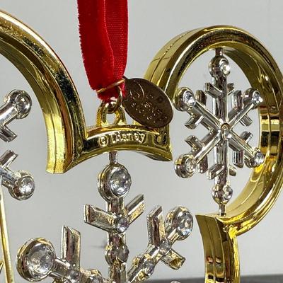 LOT 77M: Collection of Disney Trading Pins & Ornaments incl. Limited Edition Grumpy Ear Hat by Artist Derrick Lirette #1138/6500,...