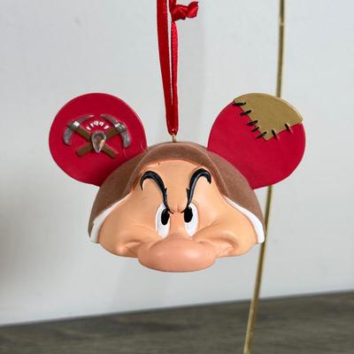 LOT 77M: Collection of Disney Trading Pins & Ornaments incl. Limited Edition Grumpy Ear Hat by Artist Derrick Lirette #1138/6500,...