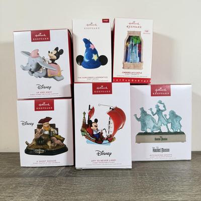 LOT 79M: Disney Hallmark Keepsake Ornaments w/ Boxes - Haunted Mansion, Peter Pan's Flight, Cinderella's Castle,...