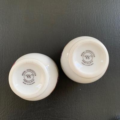 LOT 81 M: Set of 6 Vintage Royal Worcester Porcelain Egg Coddlers