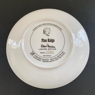 LOT 98 M: John Wayne Limited Edition Porcelain Plate Collection; Franklin Mint by Robert Tomenbaum; "The Legend Lives On",...