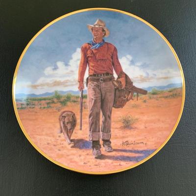 LOT 98 M: John Wayne Limited Edition Porcelain Plate Collection; Franklin Mint by Robert Tomenbaum; "The Legend Lives On",...