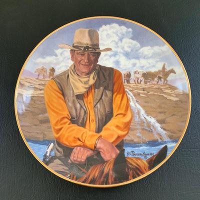 LOT 98 M: John Wayne Limited Edition Porcelain Plate Collection; Franklin Mint by Robert Tomenbaum; "The Legend Lives On",...