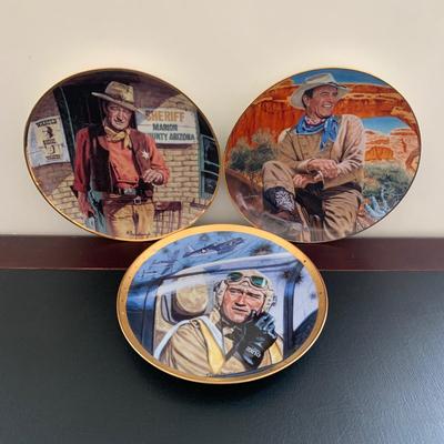 LOT 99 M: John Wayne Limited Edition Porcelain Plate Collection; Franklin Mint by Robert Tomenbaum & Bradford Exchange by David Sutton