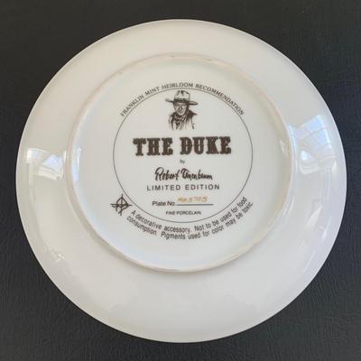 LOT 99 M: John Wayne Limited Edition Porcelain Plate Collection; Franklin Mint by Robert Tomenbaum & Bradford Exchange by David Sutton