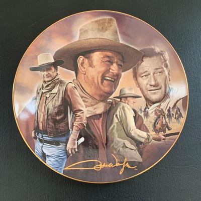 LOT 100 M: John Wayne Limited Edition Porcelain Plate Collection: Ernst Co. / Republic Pictures, Bradford Exchange, & Franklin Mint