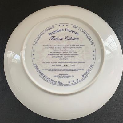 LOT 100 M: John Wayne Limited Edition Porcelain Plate Collection: Ernst Co. / Republic Pictures, Bradford Exchange, & Franklin Mint