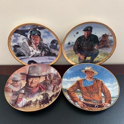 LOT 100 M: John Wayne Limited Edition Porcelain Plate Collection: Ernst Co. / Republic Pictures, Bradford Exchange, & Franklin Mint