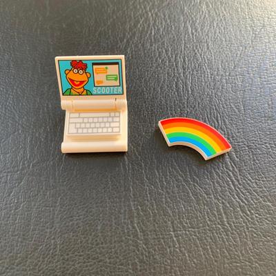 LOT 105 M: The Muppets Collection: Lego Figures, Posable Kermit w/ Banjo Figure, Statler & Waldorf in Balcony Figures, "The...