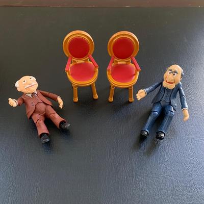 LOT 105 M: The Muppets Collection: Lego Figures, Posable Kermit w/ Banjo Figure, Statler & Waldorf in Balcony Figures, "The...