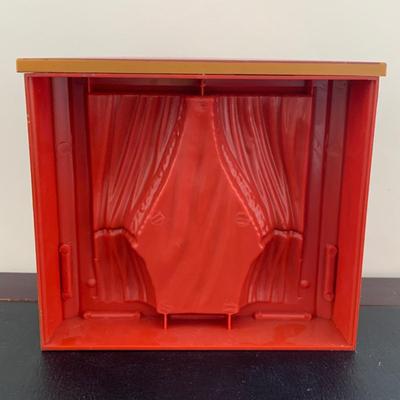 LOT 105 M: The Muppets Collection: Lego Figures, Posable Kermit w/ Banjo Figure, Statler & Waldorf in Balcony Figures, "The...