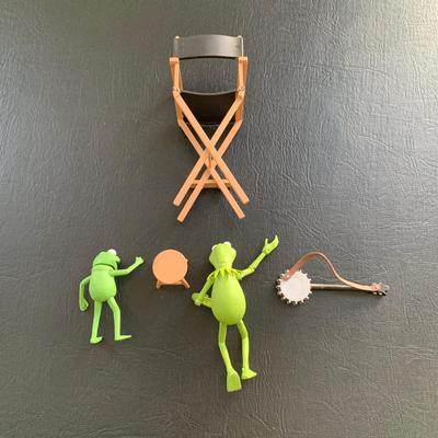 LOT 105 M: The Muppets Collection: Lego Figures, Posable Kermit w/ Banjo Figure, Statler & Waldorf in Balcony Figures, "The...