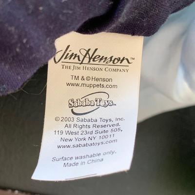 LOT 105 M: The Muppets Collection: Lego Figures, Posable Kermit w/ Banjo Figure, Statler & Waldorf in Balcony Figures, "The...