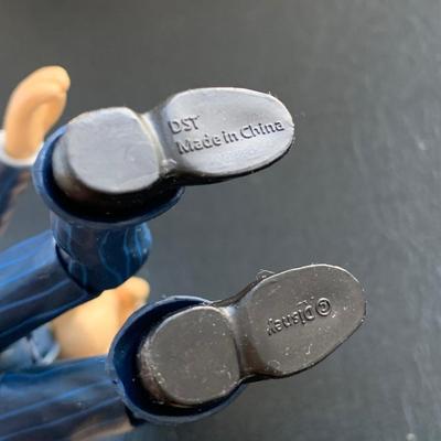 LOT 105 M: The Muppets Collection: Lego Figures, Posable Kermit w/ Banjo Figure, Statler & Waldorf in Balcony Figures, "The...